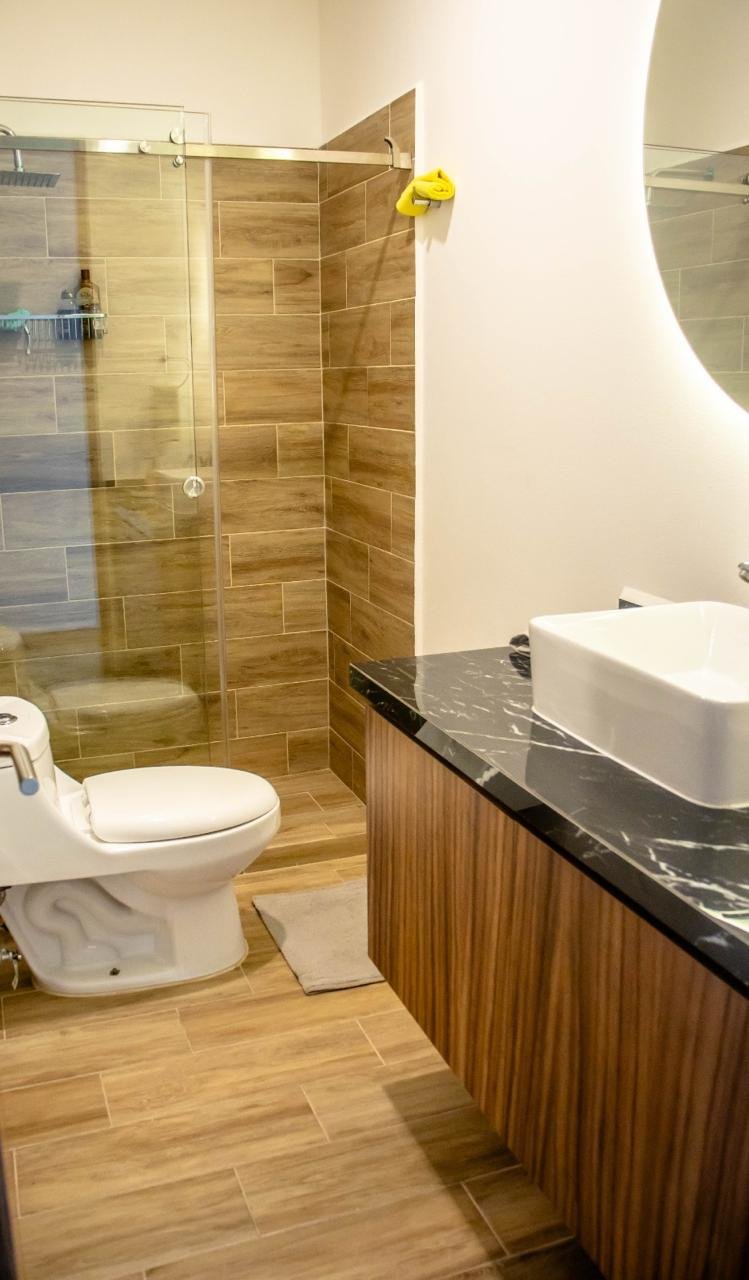 Penthouse en Venta, Chapalita de Occidente, vista Panorámica, Ubicación Privilegiada!. Amenidades: alberca, chapoteadero, asadores, área de juegos infantiles, salon de usos múltiples, es un desarrollo Pet Friendly - Image 4