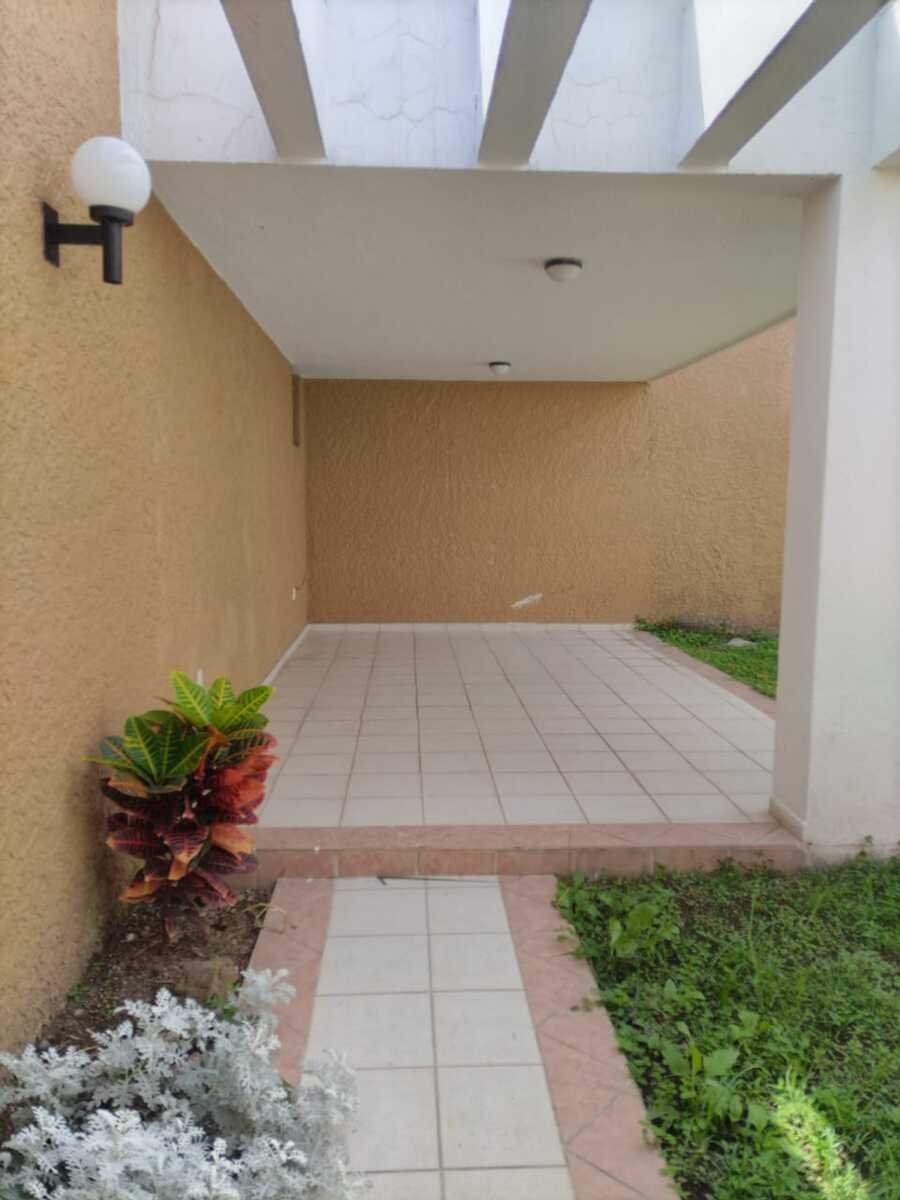 Venta Casa en Jardines Universidad - Image 13