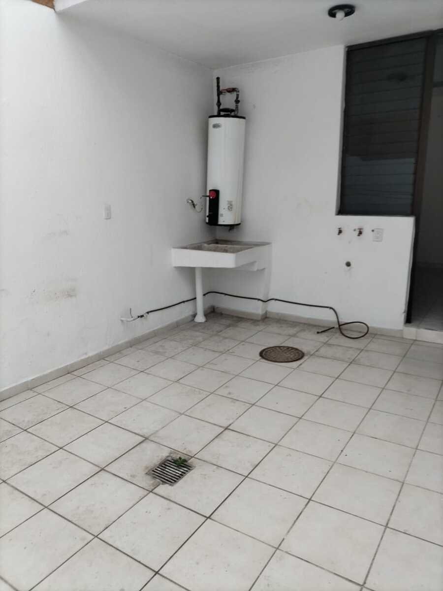 Venta Casa en Jardines Universidad - Image 6