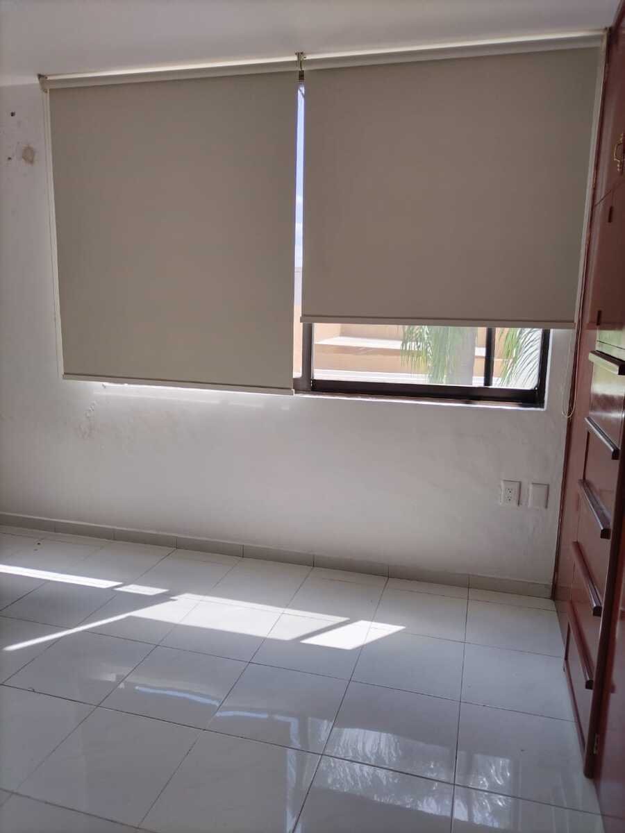 Venta Casa en Jardines Universidad - Image 11